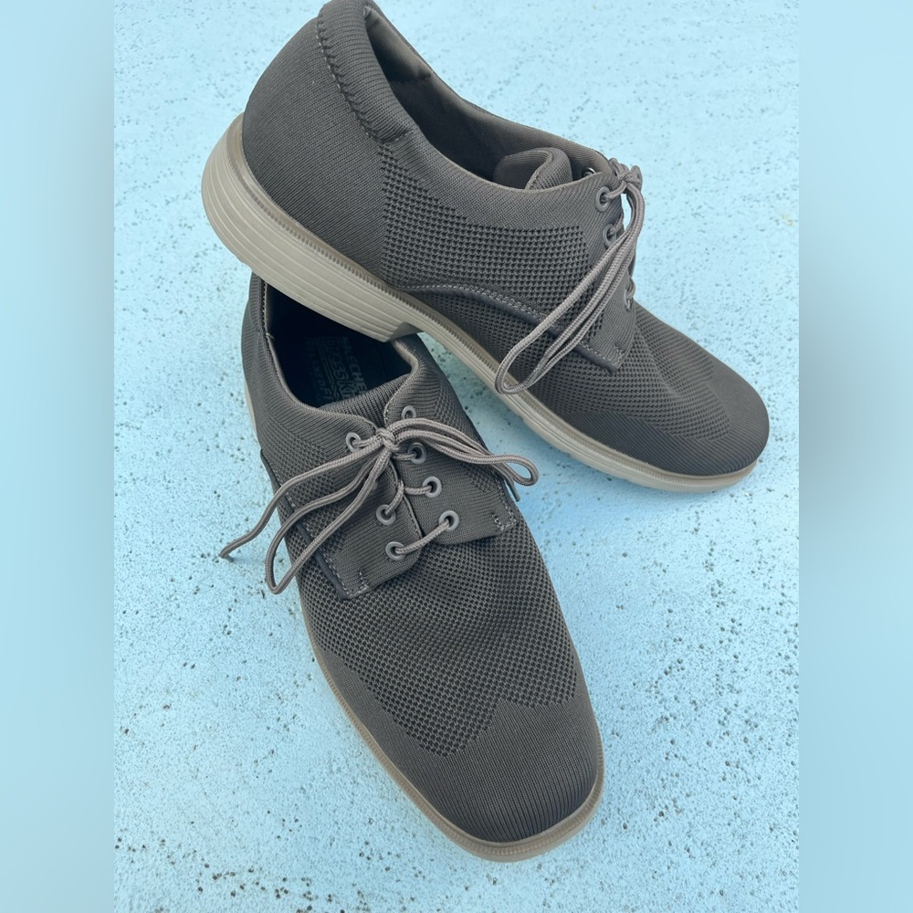 SKECHERS Men's Dress Knit Oxford Relaxed Fit Lace Up Brown Shoes